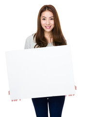 Naklejka premium Woman show with white board