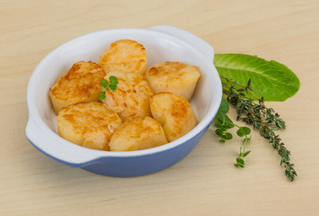 Grilled scallops