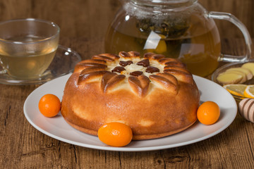 Casserole of cottage cheese with tea