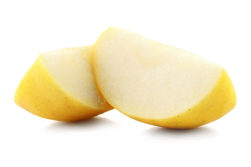 Naklejka na ściany i meble Juicy slices of apple isolated on white
