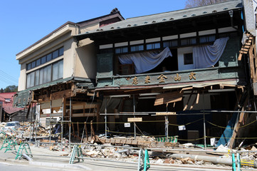 3・11・2011　Ksennuma0092