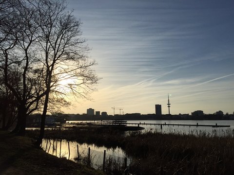 lago in controluce