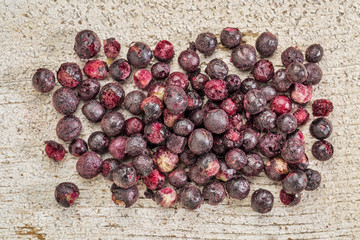 freeze dried ekderberries