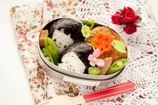 Lunch of girl motif