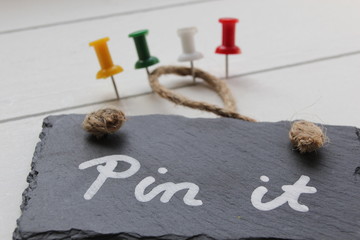 pin it 2