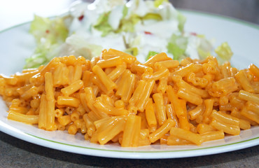 Plate of Macaroni and Cheese with a side salad