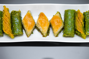 Türkische Baklava mit Tee