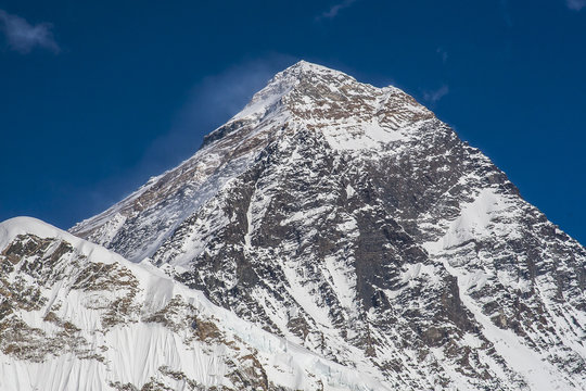 view of the Everest from Kala Patthar