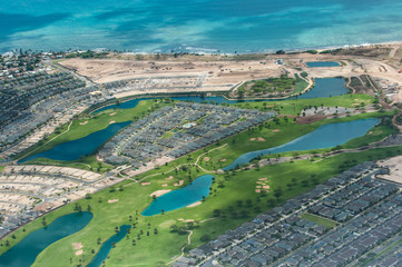 Fototapeta premium Aerial view of Hawaii beach and mountains
