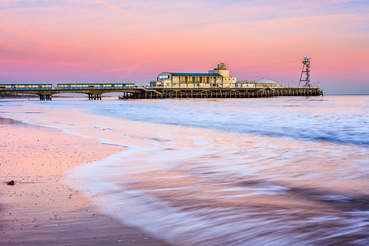 Fototapeta Bournemouth pier sunset