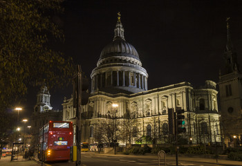 St Pauls Cathedral at night in Lonfon