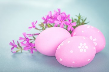 Obraz na płótnie Canvas Easter eggs and crocuses isolated on white background.