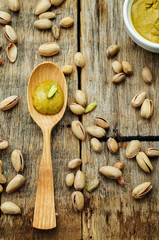 Fototapeta na wymiar pistachio paste