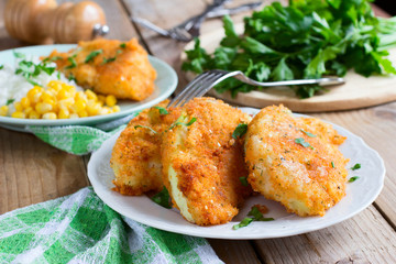 Fried cabbage with bread crumbs - vegan version of schnitzel