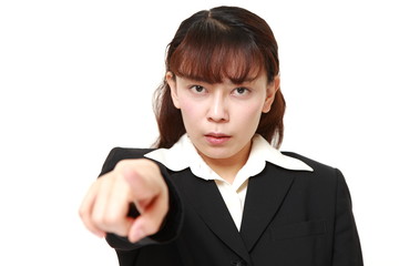 抗議するビジネスウーマン