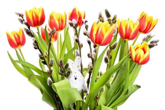 Ostern mit Tulpen und Blumenstrau&szlig;