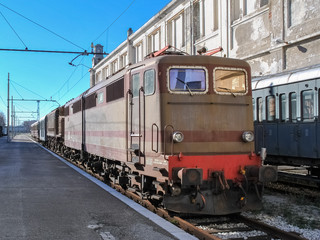 Fototapeta na wymiar Old train in abandoned station
