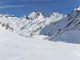 Fototapeta na wymiar Vallata alpina