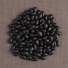 Circle of black beans