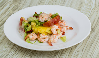 Shrimps with aloe vera salad