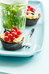 mint tea with dessert