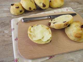 Rosinenbrötchen zum Frühstück