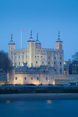 Fototapeta na wymiar Tower of London at Night..