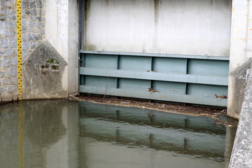 Hochwasserschutz, q.