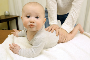 Osteopathie an Baby und Säugling