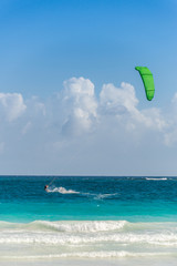 Kitesurf at Tulum, caribbean paradise. Traveling Mexico water sp © diegocardini