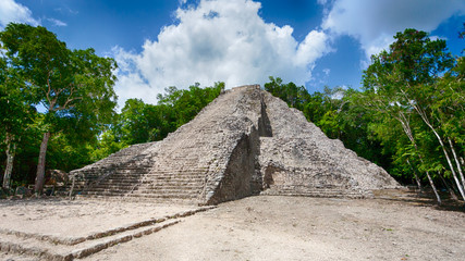 Nohoch Mul Pyramide in Coba