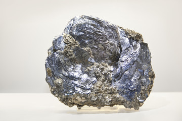 Mineralien ( Eisenrose )