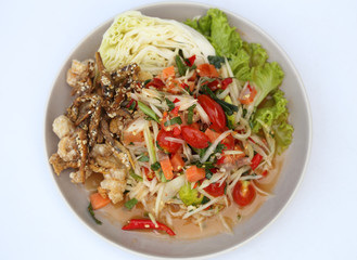 papaya spicy salad with salmon