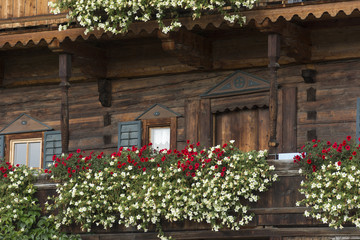 Fototapeta na wymiar Bauernhof, Österreich, Tirol
