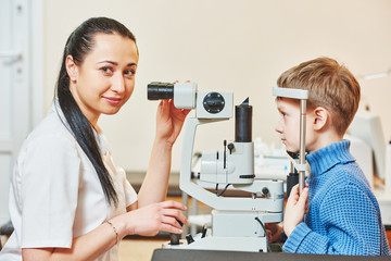 Fototapeta na wymiar Ophthalmologist or optometrist worker
