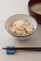 玄米と味噌汁