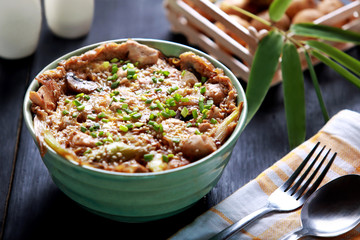 japanese rice bowl dish oyakodon