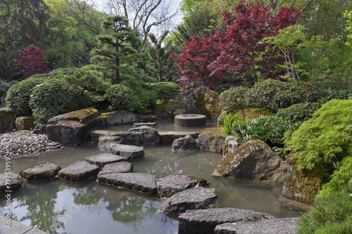 "Japanischer Garten mit Teich" Stockfotos und lizenzfreie ...
