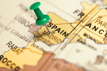 Location Spain. Green pin on the map.