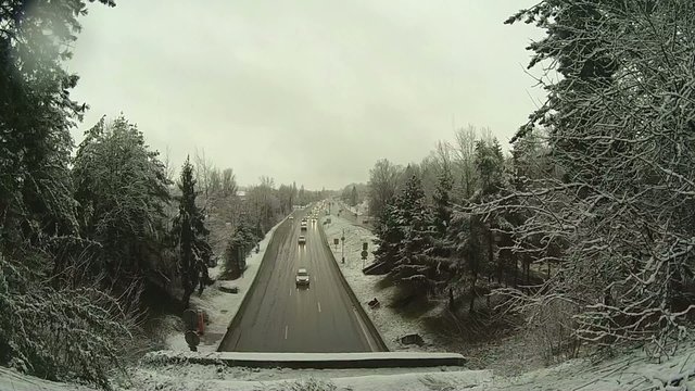 Autoroute enneig&eacute;e