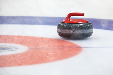 Curling rockson ice - obrazy, fototapety, plakaty