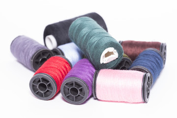 Rollos de hilo.