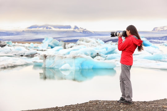 Nature landscape photographer taking on Iceland