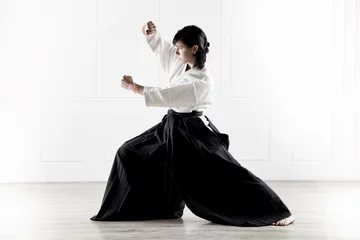 Foto op Plexiglas mooie vrouw die Aikido beoefent 5 © operator1975