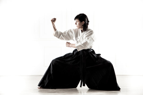 beautiful woman practicing Aikido  3