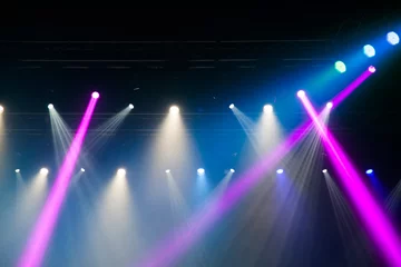 Fotobehang Licht en schaduw Podiumlichten op concert.