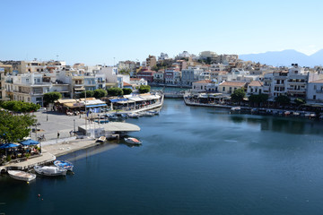 Fototapeta na wymiar Voulismeni-See in Agios Nikolaos, Kreta