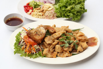 fried fish (Complementing fish)