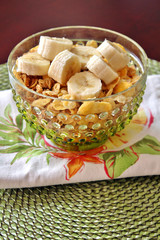 Breakfast cereal with bananas