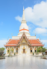 Fototapeta na wymiar Buddhist temple in Thailand